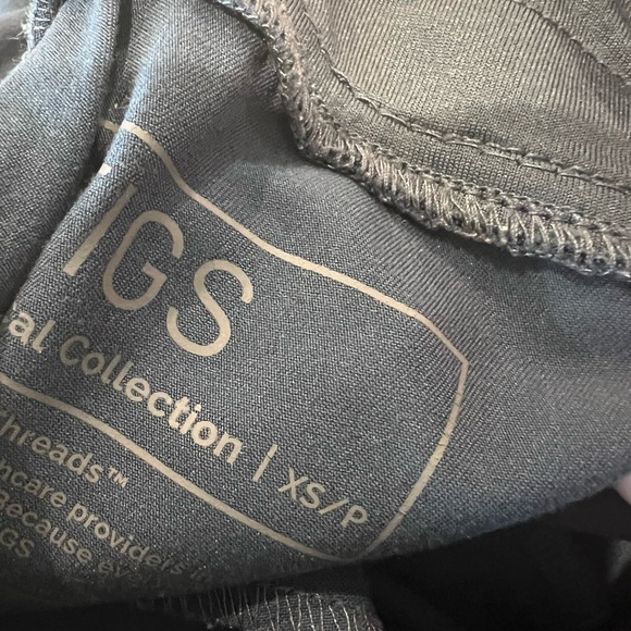 Figs Dark Harbor Scrub Set - Picture 4 of 4